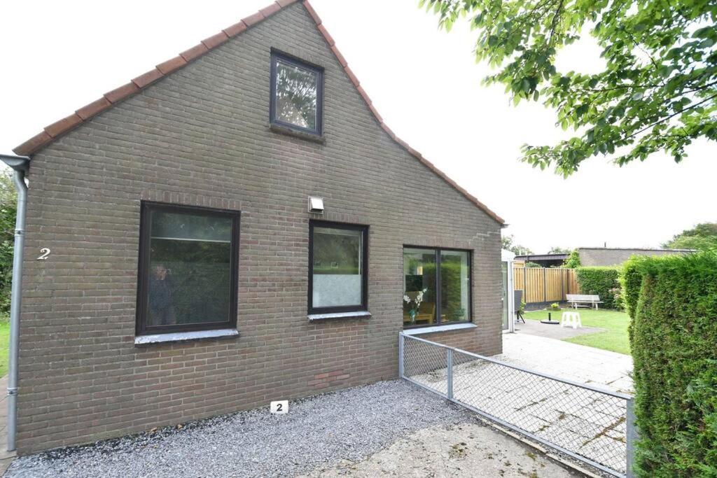 Vrijvakantiehuis Houtenburgseweg 2 Holiday home